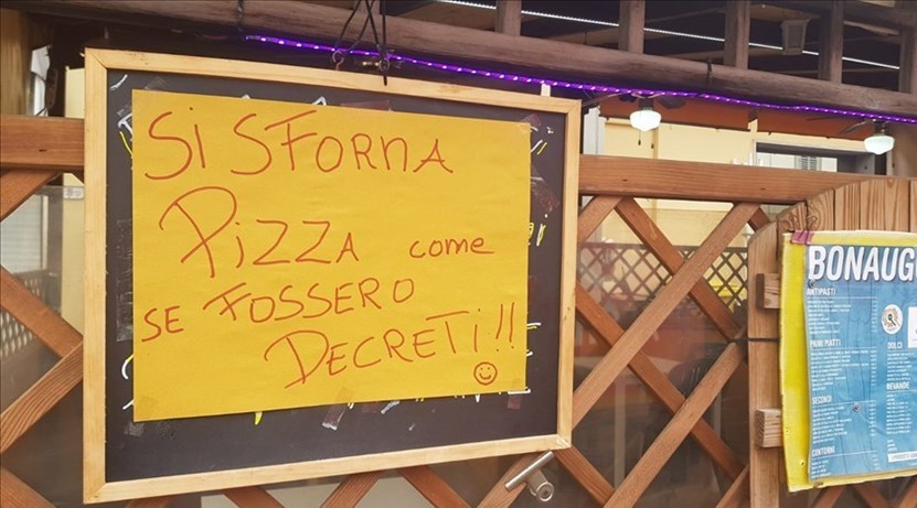 'Si sfornano pizze come decreti': La foto del Giorno di OK!Mugello scattata a San Piero