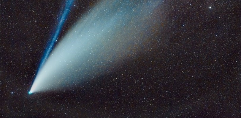 La cometa Neowise stupisce ancora