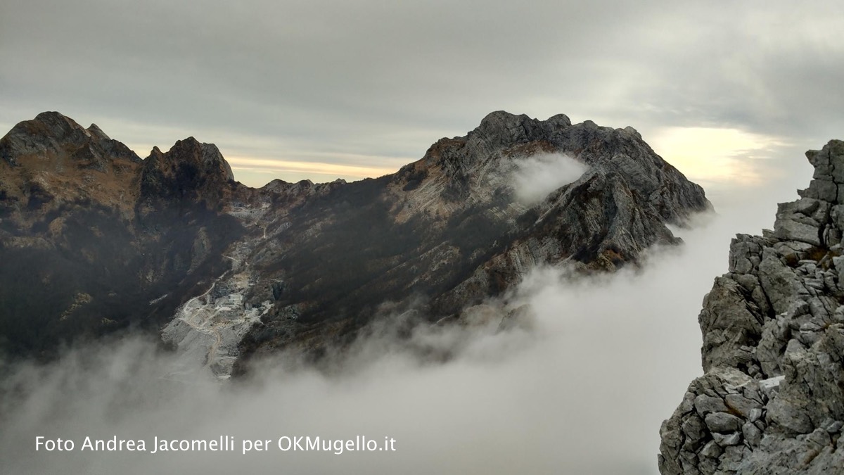 Dalle cime delle Alpi Apuane un saluto a OK!Mugello e al 2016