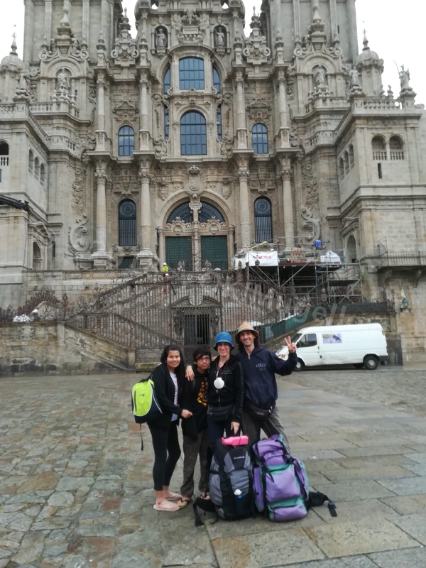 Finalmente la Cattedrale! Si conclude con successo il viaggio verso Santiago.