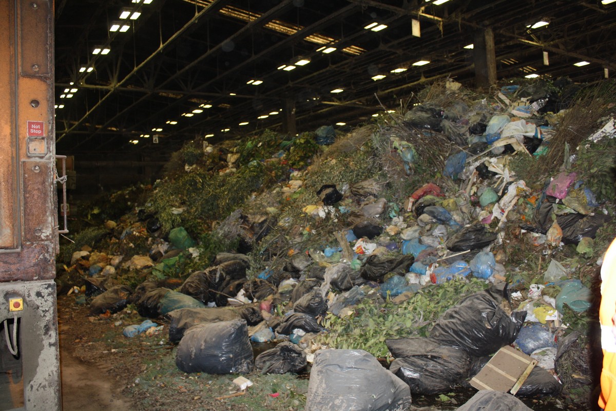 Viaggio nei rifiuti. Organico-Compost: resa del 20%, ma processo ancora in perdita