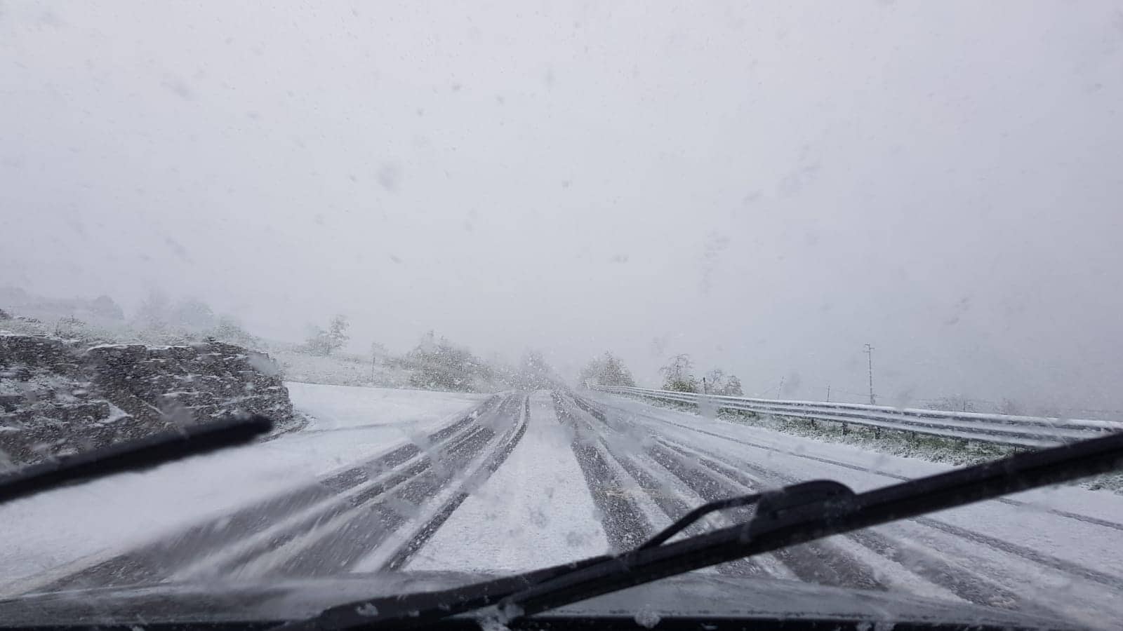 Neve su Futa e Raticosa. Foto del giorno (ed era il 5 maggio...)