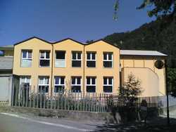 Marradi. Taglio del nastro per la nuova scuola