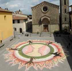 In 10mila all'Infiorata di Scarperia