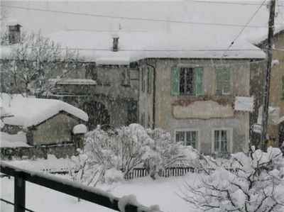 Neve a 400 metri. Avviso meteo della Regione per venerdì