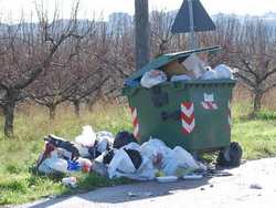 Borgo. Multe fino a 600 euro per chi abbandona i rifiuti. I controlli dei vigili