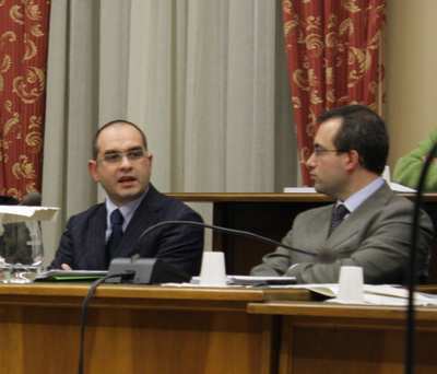 L'assessore Ceccobao a Borgo. Assemblea affollata di pendolari. Le foto