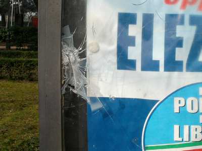 Emergenza vandali in Mugello. Da Borgo (Rifondazione) a Scarperia (Pdl) la mappa degli ultimi attacchi