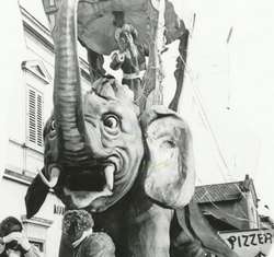 Borgo. Carri, maschere e tante foto. In arrivo un libro sulla storia del carnevale