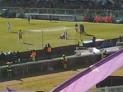 Calcio: netta vittoria della Fiorentina. La cronaca dalla curva
