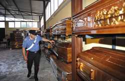 Empoli. 'Complici' in obitorio e 'cartello' delle pompe funebri. Così si guadagnava sul Caro Estinto