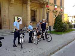Borgo San Lorenzo, California. Vigili Urbani da oggi anche in bici