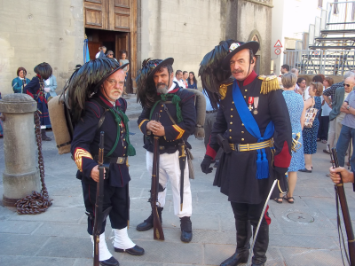 Coltelli e bersaglieri a Scarperia