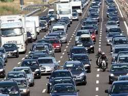 Si devia in A1 il traffico della Liguria. Tra Barberino e Firenze code e traffico...