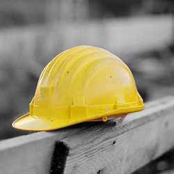 'Non si può morire di lavoro'. Rifondazione sull'incidente di Pianvallico....