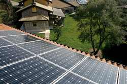 Marradi. Si inaugura il tetto fotovoltaico sulla scuola...