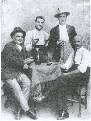 Calici sotto l'albero al Trebbiolo