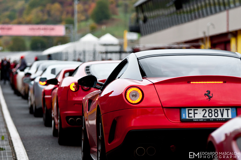 Finali Ferrari al Mugello. Uno Show unico. Le foto della domenica. E arrivederci al 2012...