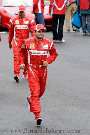 Finali Ferrari al Mugello. Uno Show unico. Le foto della domenica. E arrivederci al 2012...