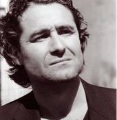 In biblioteca con Marco Paoli per leggere tra le righe del teatro