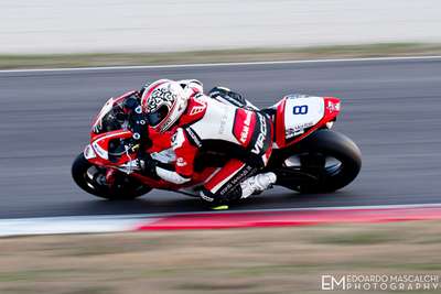 La 200 miglia del Mugello. Bolidi in pista, le prime foto....
