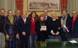 Teatro Idea- La storia (lunga 40 anni) della compagnia. E Borgo la premia con lo Scarabeo