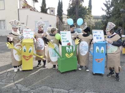 Luco. Bambini della scuola in maschera. Le foto della sfilata...
