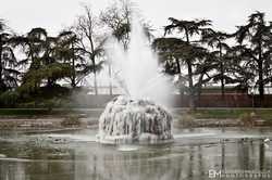 Gelo su Firenze... Le foto della fontana della Fortezza ghiacciata...