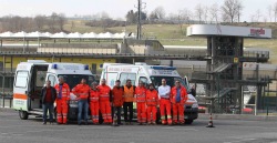 Ambulanze. I volontari del Crs si 'allenano' in pista al Mugello