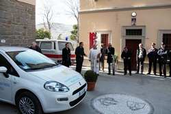 Piancaldoli. Nuova auto per la Misericordia. Piccola realtà che sfida montagna e distanze..