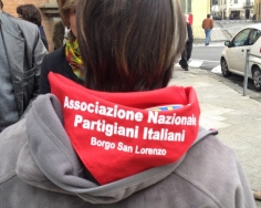 Borgo. I ragazzi delle medie in piazza per il 25 Aprile. Foto...