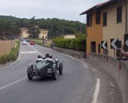 I bolidi della Mille Miglia sono passati in Mugello. Foto dell'edizione 2012...