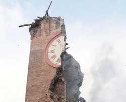 Terremoto di 5.9 gradi in Emilia: 4 morti. Avvertito anche in Mugello, le foto e le storie dei lettori...