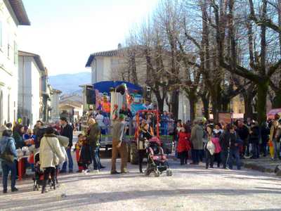 Borgo. Sabato 30 edizione speciale del carnevale. Con trenini, carri e musica. Info...