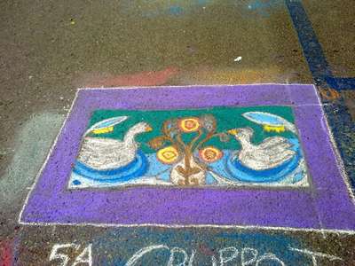 Bimbi 'madonnari' in piazza fanno bello Borgo. Le prime foto....