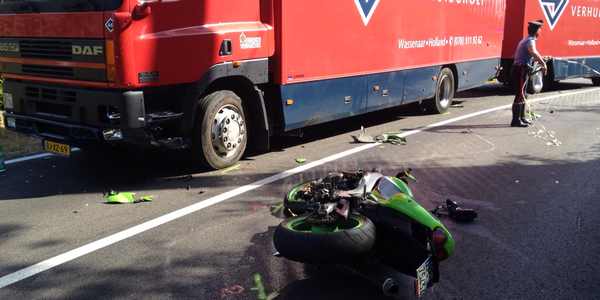 Moto contro camion sulla Faentina