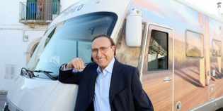 Pippo Baudo a Barbiana con la trasmissione 'Il Viaggio'...