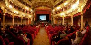 Borgo - Vicchio. Il teatro è servito (e sfida la crisi)