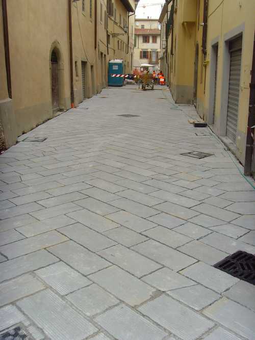 Borgo si rifà il look. Via San Martino (quasi) pronta...