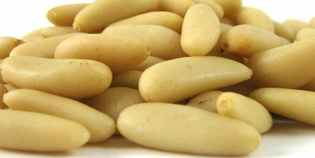 Borgo. Ruba 80 buste di pinoli: 'Servivano per il pesto'