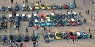 Maggio. Raduno mondiale delle Mini al Mugello