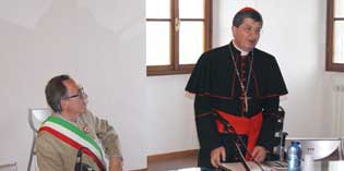 San Piero. Il Cardinale Betori incontra i consiglieri comunali. Le foto...