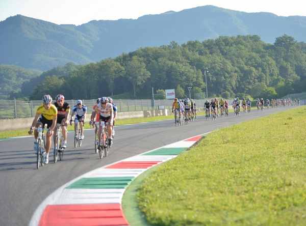 Ciclotour 2013. Edizione da record, numeri e foto...
