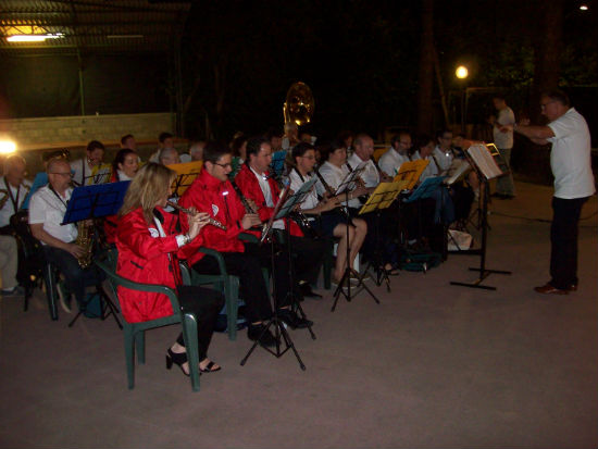 La banda di Galliano in concerto a Ronta. Cronaca e foto....