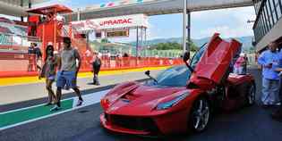Ferrari Cavalcade in pista a Scarperia. Le foto di OK!Mugello