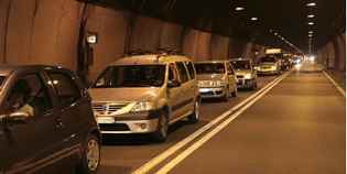 Barberino. Maxi tamponamento sull'A1. Coinvolti tir, bus e auto..