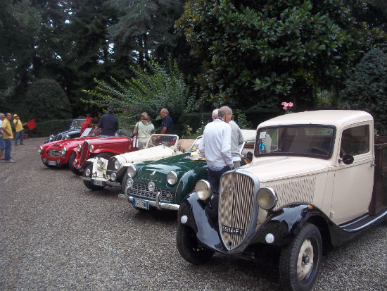 Successo del 13° raduno auto d’epoca a Cavallina