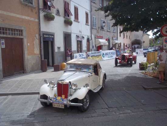 Successo del 13° raduno auto d’epoca a Cavallina