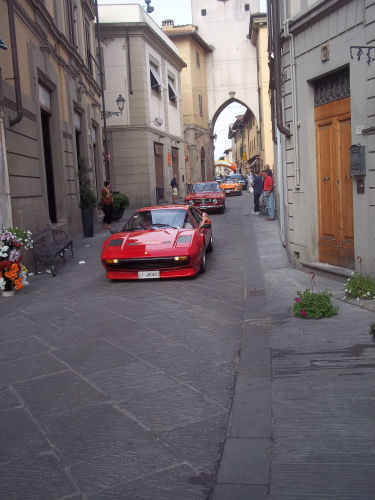 Mugello Autoday. Cronaca e foto del raduno per auto storiche....