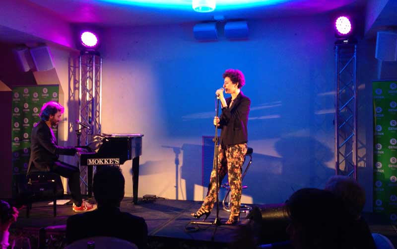 Arisa e Geppi Cucciari per Oxfam